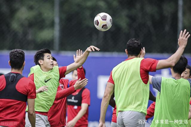 中国男篮1分险胜新西兰 李凯尔18分+致胜抢断